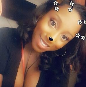 Meet your Posher, Renee